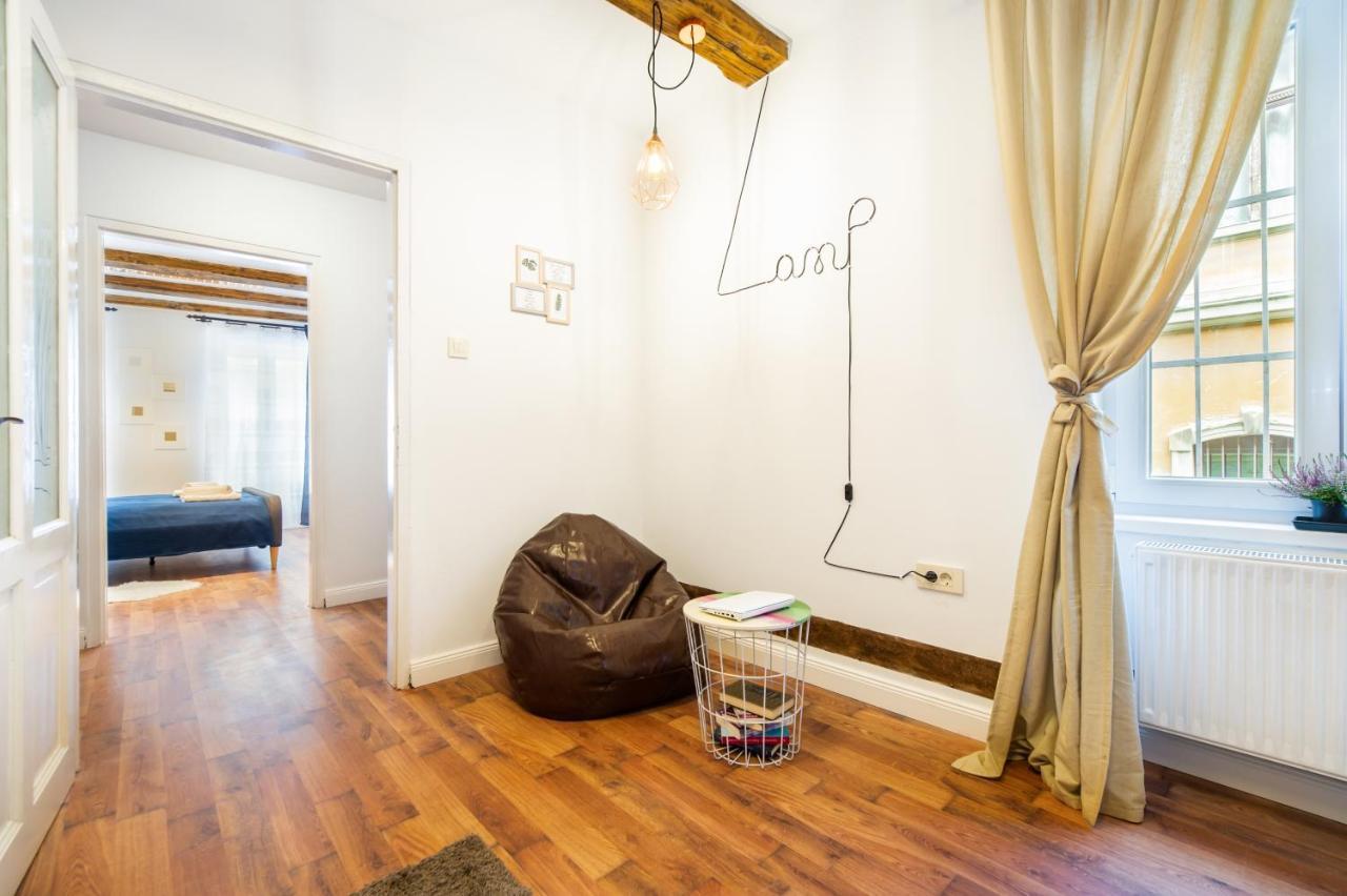 Lamp House Apartment Brașov Exterior foto